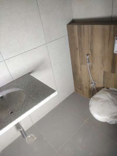 bathroom floor & wall tiles