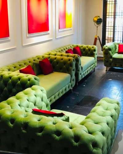 Luxurious Chester sofa at lowest price guaranteed !! 
#lowestpriceguaranteed 
Delivering pan india level 
#InteriorDesigner #LUXURY_SOFA 
#Architectural&Interior 
#chestersofa 
#Inhousebymonica
#madeinindia
#furnituremanufacturer