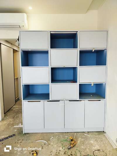 mat finishing  polis book almira