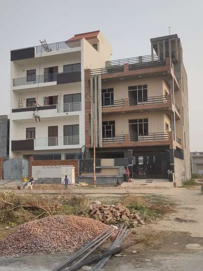 E 264, sector 2 Noida extension