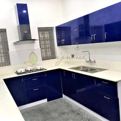 Modular kitchen Thrissur Kerala #KitchenIdeas  #LargeKitchen  #ClosedKitchen  #LShapeKitchen  #KitchenCabinet