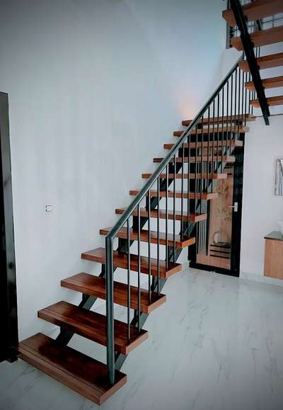 #WoodenFlooring  #industrialdesign  #WoodenStaircase  #Woodenhandrail  #StaircaseHandRail  #SteelStaircase