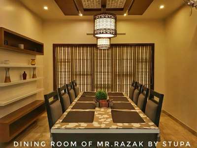 #stupacalicut #architecturedesigns #Architect #InteriorDesigner #diningarea #romencurtain #lighting #keralastyle #godsowncountry