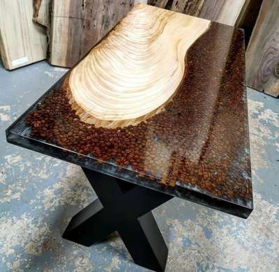 coffee bean coffee table 
contact us at 91.9778.02.72.92
#epoxy #epoxytables #epoxyresintable #LUXURY_INTERIOR #luxuryhomedecore #luxuryvillas #luxurydesign #epoxihgalleria