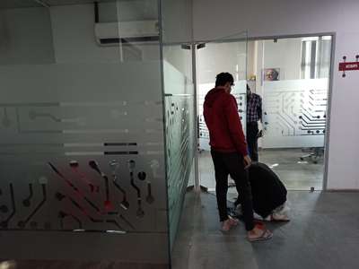 toughen glass partition installation service