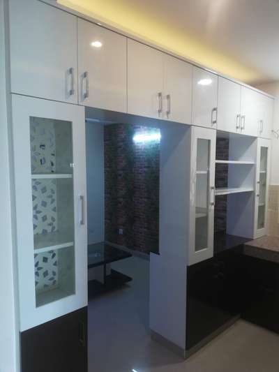 #ModularKitchen #Modularfurniture  #LargeKitchen  #KitchenCabinet  #WoodenKitchen  #KitchenInterior