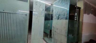 toughened glass fiting