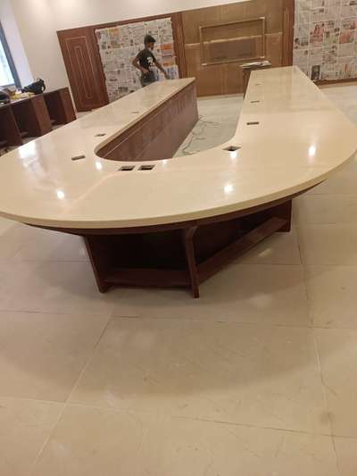 Corian stone 
conference table 
Gold brown shade
 #corian  #coriansheet  #coriandesign  #korian  #solidsurface  #solidsurfacemandir  #LivingRoomTable  #conferencehall  #conferencetable  #conferenceroom  #conferencelife  #all_kerala  #calicut  #Kozhikode  #calicutdesigners  #InteriorDesigner  #KitchenInterior  #interiorrenovation