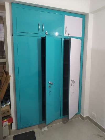 Wall Fixing Steel Almirah