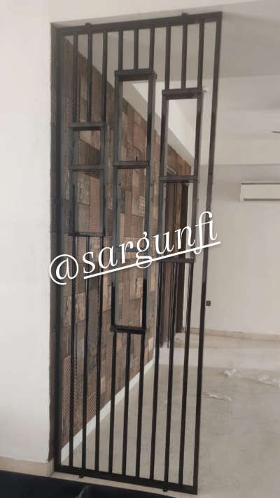 this is wall partition in  black pvd coated in noida...all designs can be customise,
we are professional in modern furniture
#furnitures #wallpartitioncustomising  #interiorcontractors  #LivingRoomDecoration