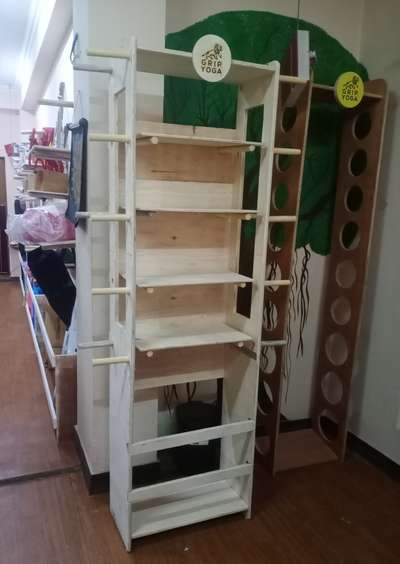 Show Rack 
#furnitures  #Carpenter #woodworks #showpiece #shop #rack