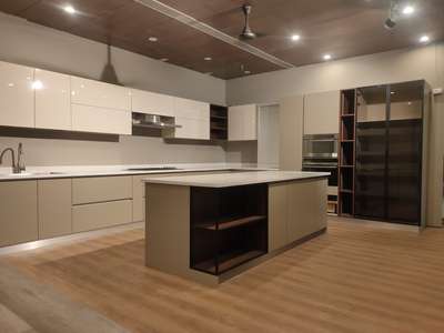 modular kitchen 
GNest Interiors
#KitchenIdeas #LShapeKitchen #ilandkitchens #bestforkitchen #WoodenKitchen #ModularKitchen #Modularfurniture #KitchenCabinet #amzinginteriors #greatinterior #noidainterior #wowlook #LUXURY_INTERIOR