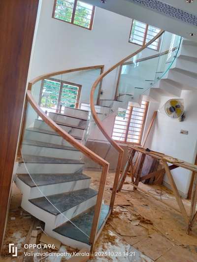 Wooden railing stair with Tuffglass