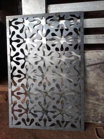 Main gate laser cutting design