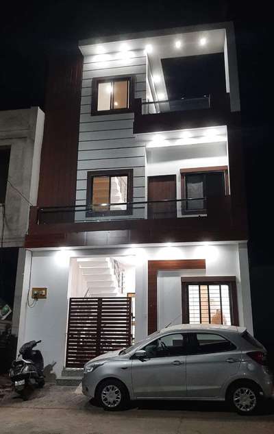 residential house
plot size 20x50 
east facing
Duplex house
3 BHK, 
2 lathbath,
tower with slab #HouseConstruction  #HouseDesigns