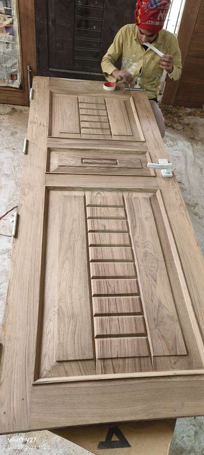 nagpur teak sagon doors
dark valnut utar kar natural
karna h ..7877275200.8881113143