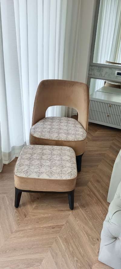 rest chair with ottoman