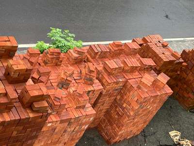 #construction  #ContemporaryDesigns #sitevisit #brick #bricksandwires
#HouseDesigns