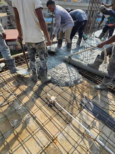 #concreteday  #reinforcement #slabconcreting #siteinspection  #RMC #structuralengineering🏗️  #commercial_building