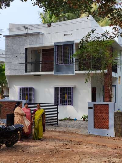 നിങ്ങളുടെ സ്വപ്നഗൃഹത്തിന്റെ തുടക്കം പർണ്ണയോടൊപ്പം...
Our new project finished near Malayankeezhu, Thiruvananthapuram
This project will emphasize empty spaces using simple or gentle lighting, little furniture, and strong lines because we aims to reduce as much visual clutter and noise as possible.

Parna Homes
Building an Ecosystem within


 #newhomeconstruction  #KeralaStyleHouse  #KitchenIdeas  #keralaarchitectures  #keralahomedesigns  #HouseDesigns #Thiruvananthapuram  #Alappuzha  #Pathanamthitta  #ContemporaryHouse  #Minimalistic  #NEW_PATTERN