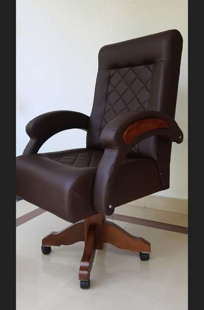 exicutive chair
