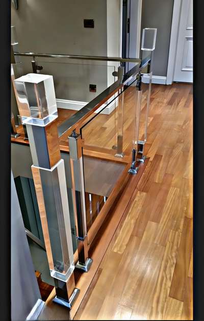 𝗳𝗼𝗿 𝗜𝗻𝗾𝘂𝗶𝗿𝘆📞:-𝟴𝟳𝟳𝟬𝟬𝟳𝟲𝟰𝟵𝟵
Acrylic Steel Railing