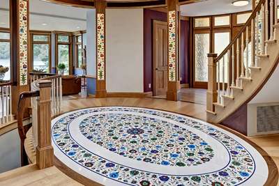 Pietra Dura Marble inlay handicraft work
https://dnstoneinlayarts.com/