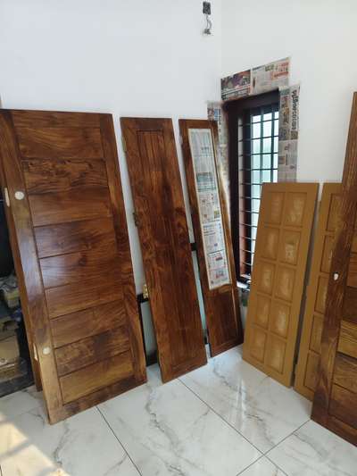 പോളിഷിന്റെ വർക്കുകൾ തുടങ്ങി
 #woodpolish  #homepainting  #wallpaiting