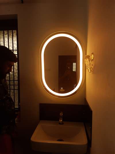 led mirror capsule