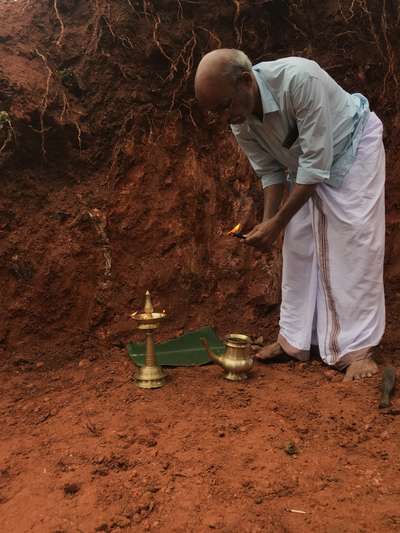 ഇന്നലെ ഞ്ഞങ്ങളുടെ പ്രിയ സുഹ്ർത്തും Clintഉമായ
shijil koduvally യുടെ വീടിന്റെ
കുറ്റിയടിക്കൽ' ചടങ്ങ് വളരെ സന്തോഷത്തൊടെ നടന്നു . 

 കാര്യങ്ങൾ നല്ലരീതിമുന്നോട്ടുപോവാൻ ദൈവം അനുഗ്രഹീക്കട്ടെ