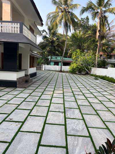 Banglore stone with four side artificial grass