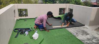 #artificialgardenonroof #artificialgrassinstallation #artificialgrassindia #artificialgrass 
joys garden mannuthy
40 mm grass 65 rs