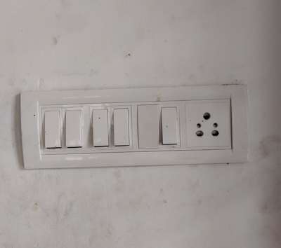 നിലവിലെ വയറിങ് മാറാതെ തന്നെ SMART SWITCH ലേക്ക് മറു!കുറഞ്ഞ ചിലവിൽ 6282781659.
switch to smart!
#smarthomeautomation #HomeAutomation #gateautomation