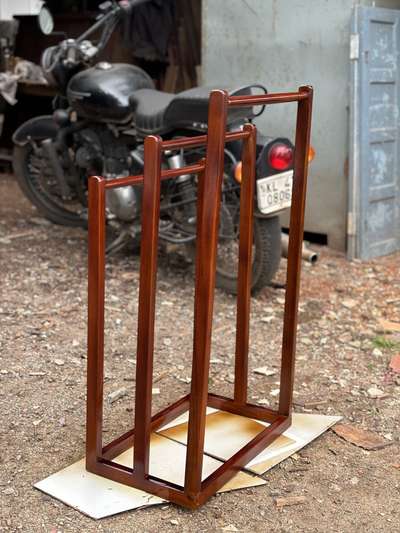 Wooden saree stand for sale

 #sareeshowroom  #furnitures   #displayunit