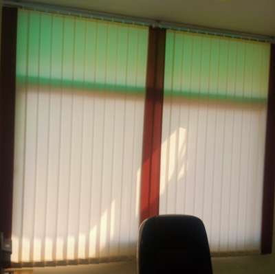 vertical blinds work