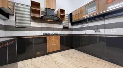 #KitchenIdeas #ModularKitchen #LargeKitchen #KitchenRenovation #modernhousedesigns  #LargeKitchen  #KitchenInterior