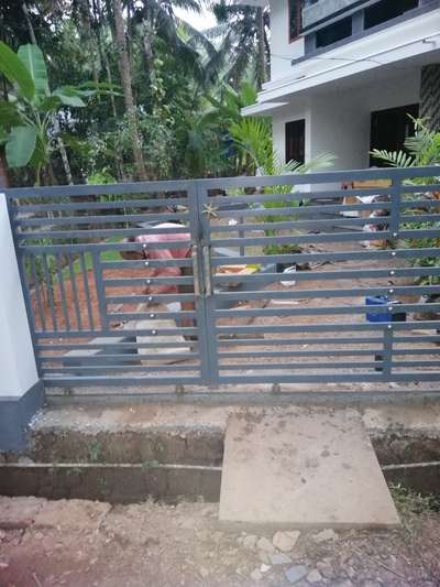 simple slide gate..