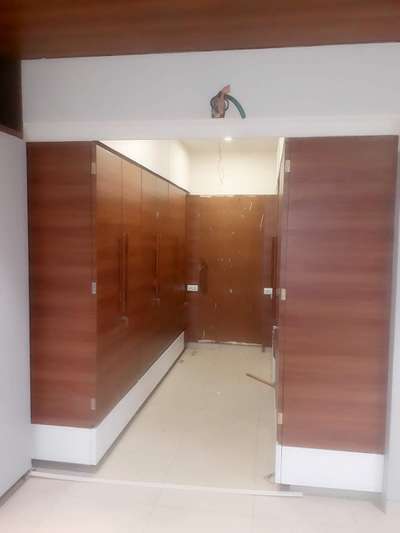 *interior design *
furniture carpenter  hum sabhi prakar. ka. furniture bnate. h.