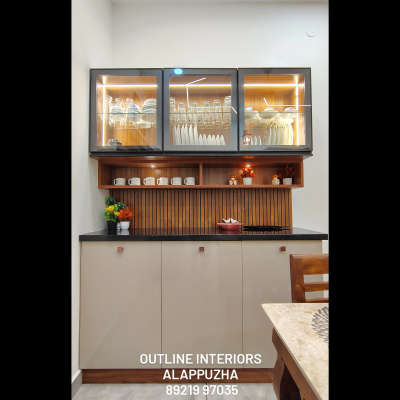 Crockery simple design 
@outline_interiors 
 #diningroom #crockeyunit #crockery #InteriorDesigner ##interior #interior2you #trending #Alappuzha #KitchenIdeas #ModularKitchen #modernkitchendesigns #trending #Alappuzha