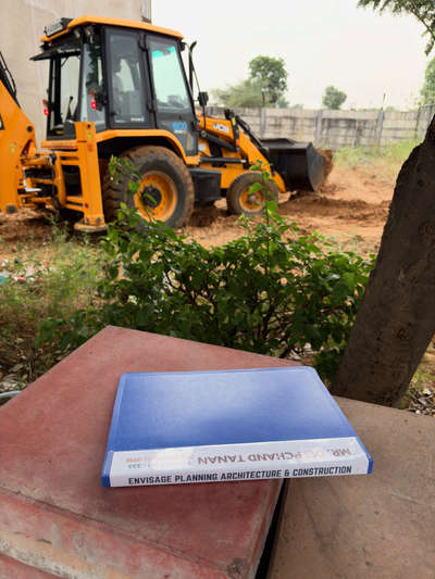 𝓦𝓮 𝓰𝓲𝓿𝓮 𝓼𝓱𝓪𝓹𝓮 𝓽𝓸 𝓭𝓻𝓮𝓪𝓶𝓼 😇
And provide
✔️ Floor Planning,
✔️ Construction
✔️ Vastu consultation
✔️ Site visit, 
✔️ Structural Designs
✔️ Steel Details,
✔️ 3D Elevation
✔️ Construction Agreement
and further more!

#civil #civilengineering #engineering #plan #planning #houseplans #house #elevation #blueprint #design