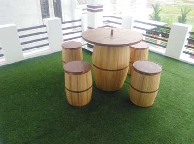 Balcony Bar Stools and Table

 #InteriorDesigner #Architectural&Interior