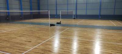 Indoor wooden badminton court recently finished.
#badmintoncourtfloor 
#WoodenFlooring 
#badminton
#tennis
#indoorcourt
#sports