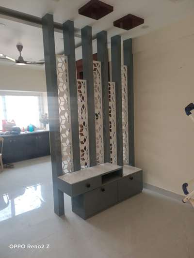 wooden partition #partitiondesign #partitionwall #woodenpartitiondesign #woodenpanelling #partition #partitionunit #koloapp #koloviral #kolopost #koloprofessional #kolotipes #koloindial #koloindia