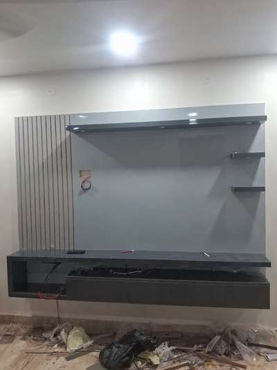 finish my work .lcd penal 7×6 all pvc maica and 3 drewar 280 rs sqft.contect me 8126181322.9650568987 delhi