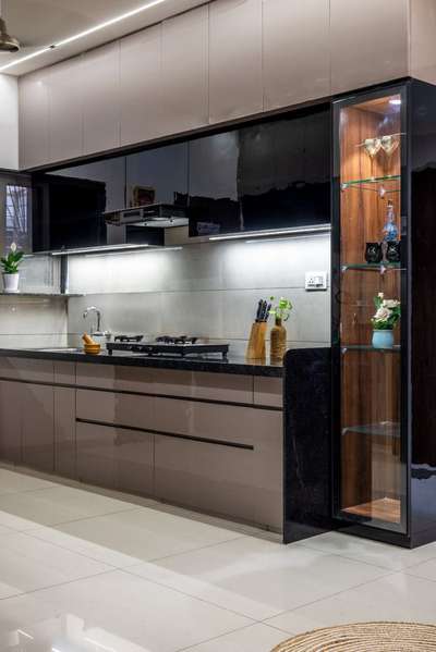 #ModularKitchen  #KitchenIdeas  #LShapeKitchen  #KitchenInterior