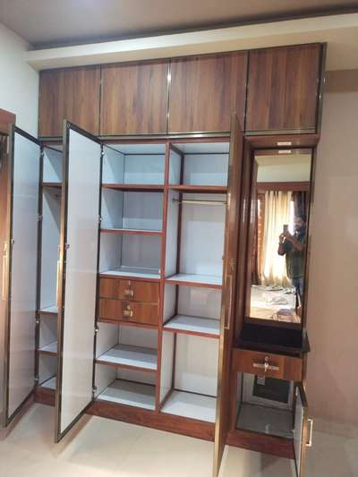 WARDROB
#ROOMWARDROB
#4DoorWardrobe #WardrobeIdeas #WardrobeDesigns #CustomizedWardrobe