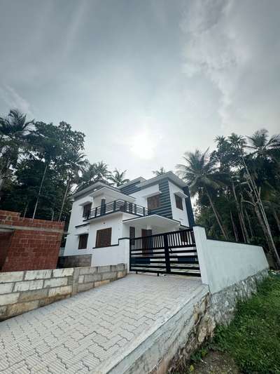 Completed Project near govt medical college Kozhikode
For sale -7902628121
4bhk fully attached