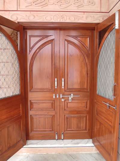 *wooden door *
sagwan wood (shudan) full red