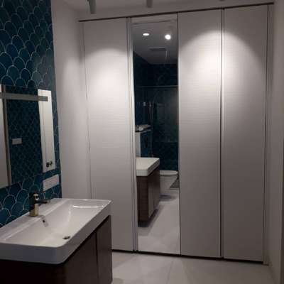 bathroom venity and wodroff #koloapp  #kolo  #InteriorDesigner  #Architectural&Interior  #interiorpainting  #interiors  #KitchenInterior  #likeforlikes  #rtinteriors2021  #ravindertiranofficial  #likeforlike  #likeforfollow  #TraditionalHouse  #trending