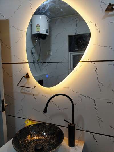 #led #ledmirror #lookingsocute #lookingmirror #mirrorunit #GlassMirror #Washroom #InteriorDesigner #interiordesigers #DelhiGhaziabadNoida #noidablogger #noidadiaries #noidaextension #trendingdesign #follow